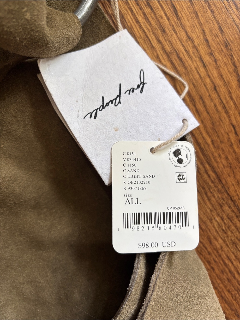 NWT Free People real suede leather bag with metal accents . Light sand color - Picture 6 of 7